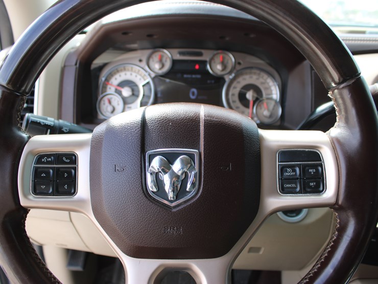 2015-ram-2500-laramie-longhorn-image-49