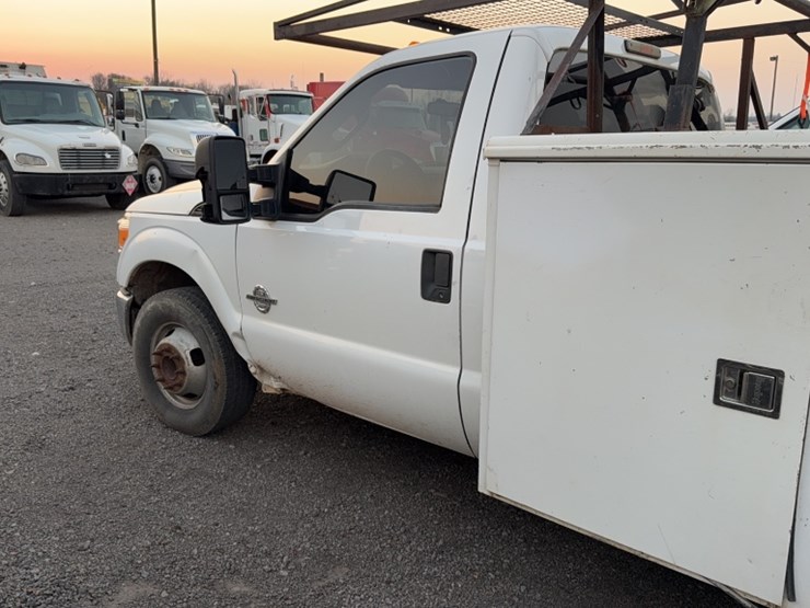 2011-ford-f350-image-12