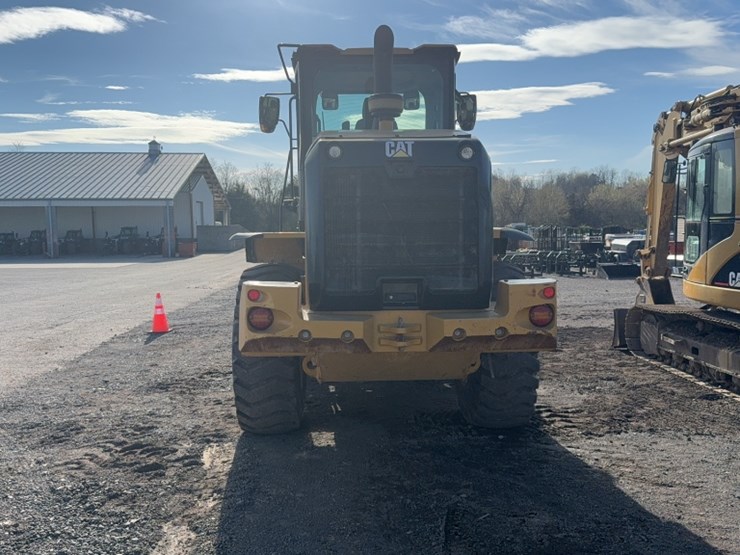 caterpillar-930-image-9