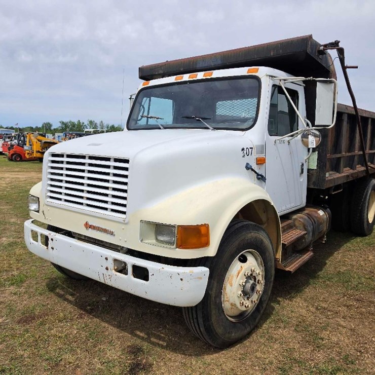 1992 INTERNATIONAL 4900