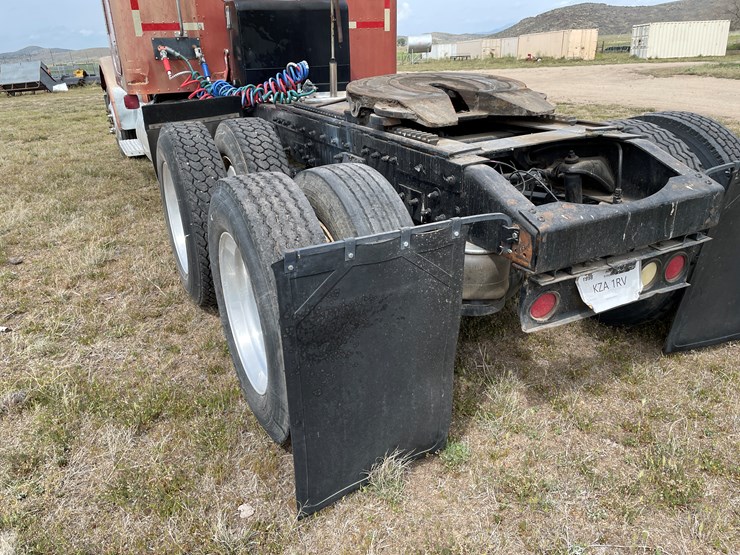 1998-peterbilt-378-image-16