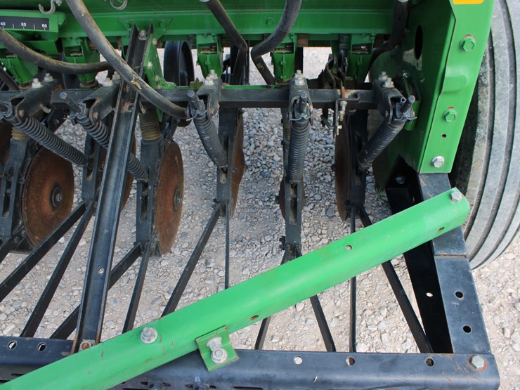 john-deere-450-image-13