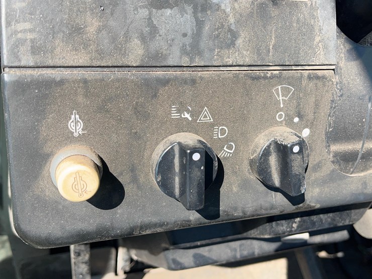 john-deere-8760-image-40