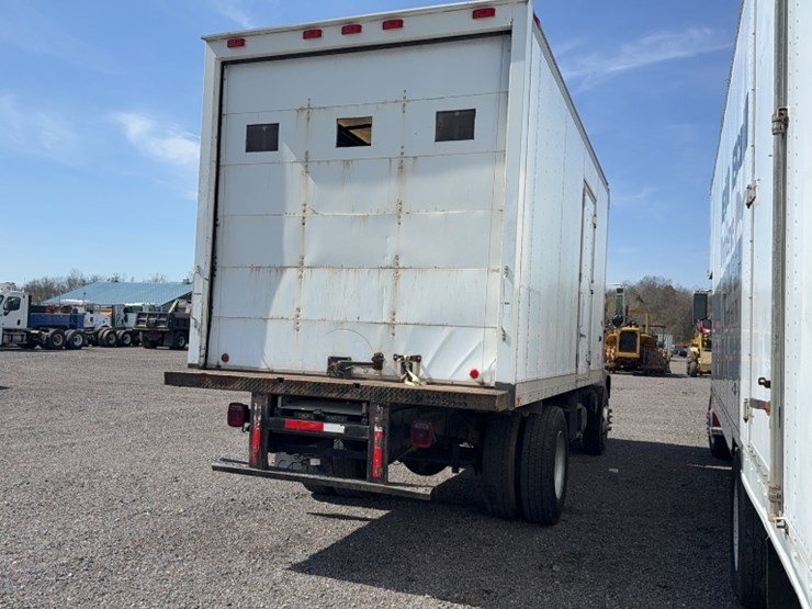 2004-isuzu-ftr-image-8