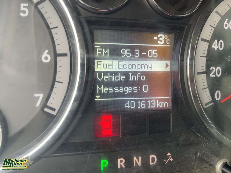 2011-dodge-3500-image-18