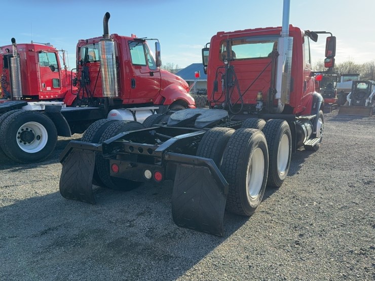 2004-international-8600-image-7