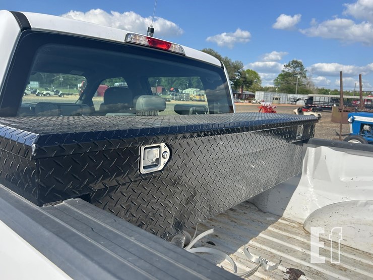 2019-ford-f150-image-15