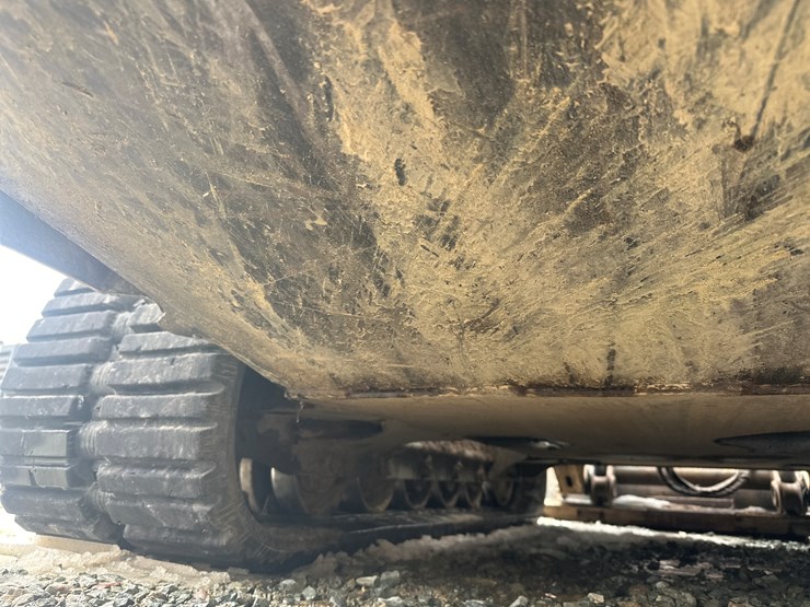 2022-bobcat-t770-image-52