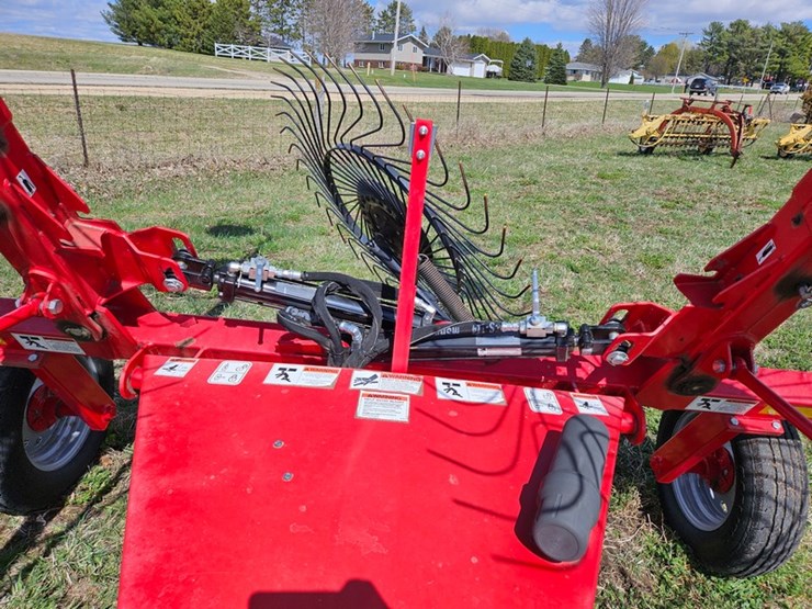 massey-ferguson-12-image-17
