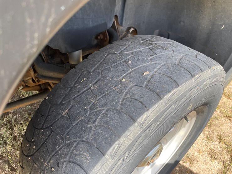 2009-chevrolet-2500-image-22