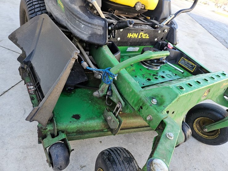 2014-john-deere-z925m-image-10