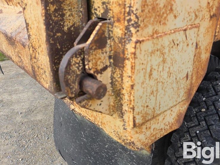 1986-ford-lnt8000-image-11