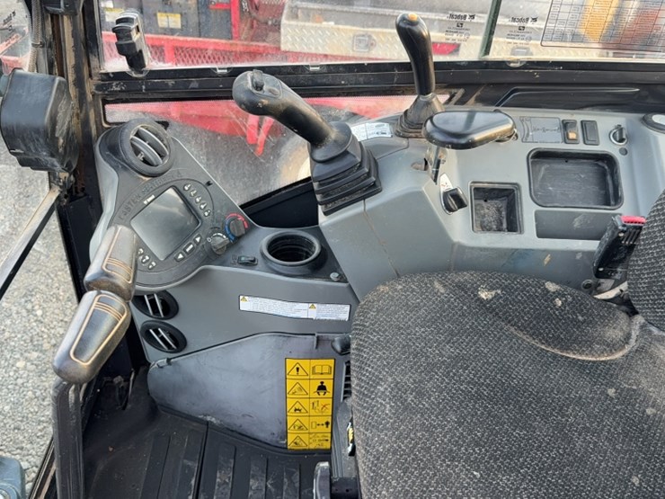 2020-bobcat-e26-image-19
