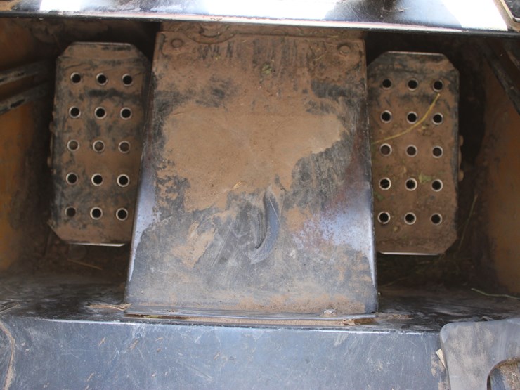 deere-ct322-image-51