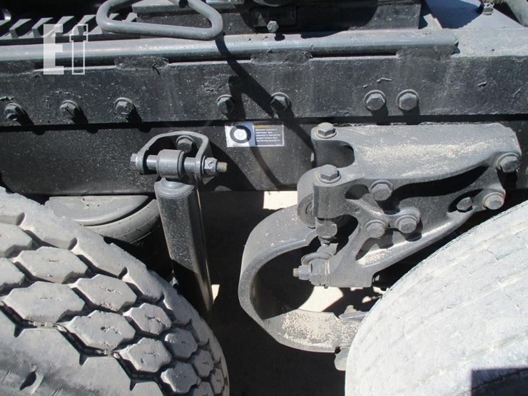 2008-peterbilt-367-image-16