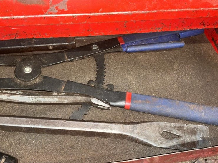 #106-•-tools-and-tool-chests-image-49