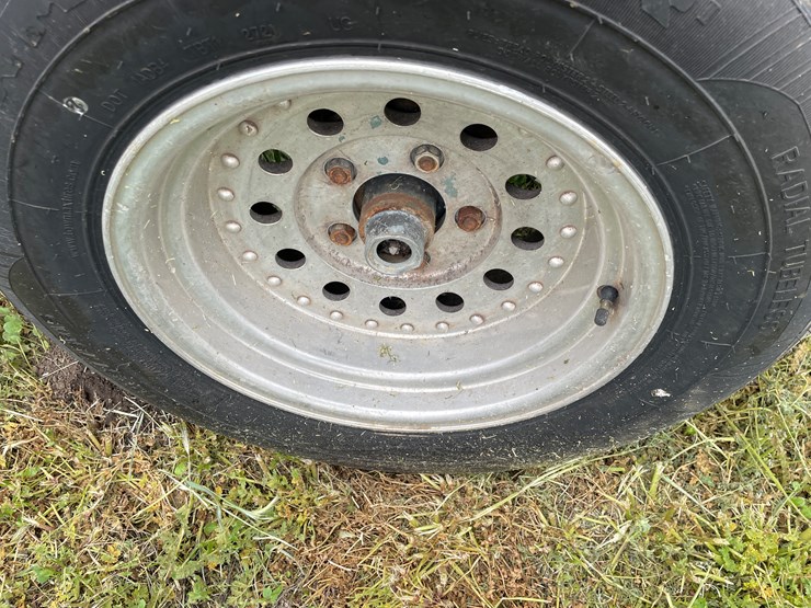 #4016-•-heavy-duty-single-axle-trailer-(no-title)-image-6