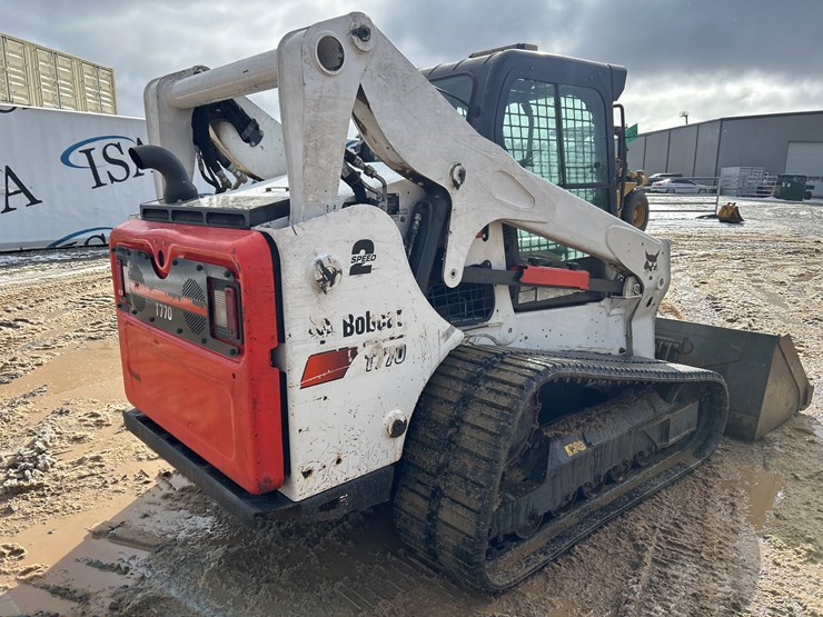 2022-bobcat-t770-image-5