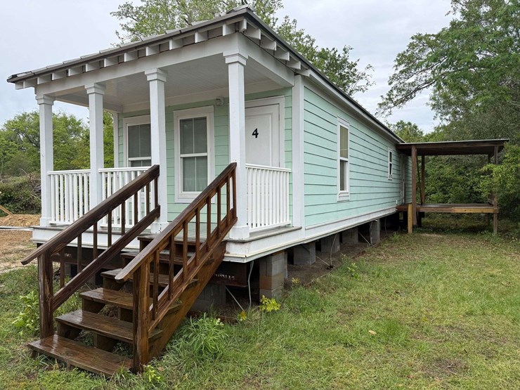 fema-cottage---2007-deer-valley-hb-mobile-home-image-1