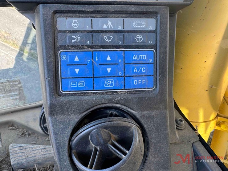 komatsu-pc210-lc-10-image-27