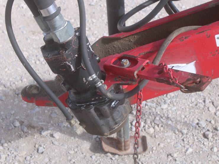 hesston-1170-image-9