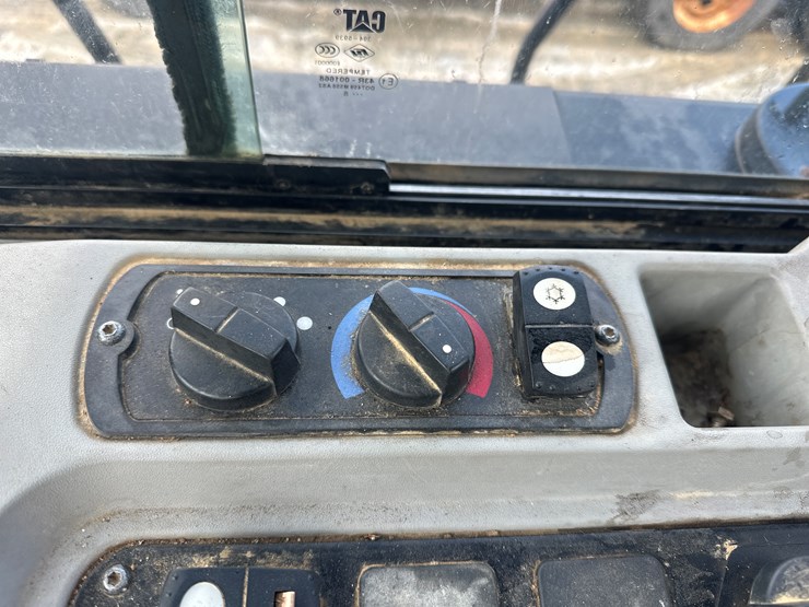 caterpillar-950gc-image-83