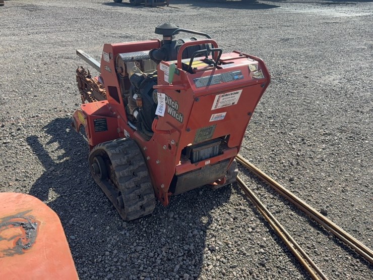 2019-ditch-witch-c24x-image-8