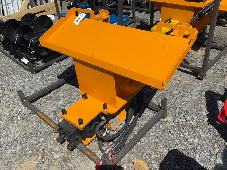 #6088-•-future-skid-steer-hyd-post-driver-image-3