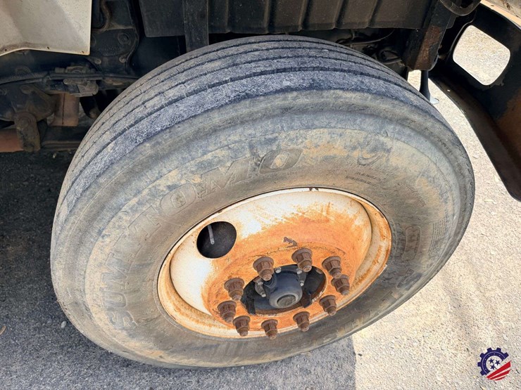 2007-international-7400-image-22