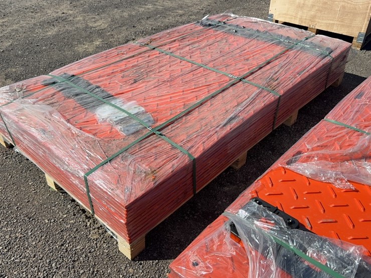 #1050-•-qty-(12)-4'-x-7'-ground-protection-mats-image-1