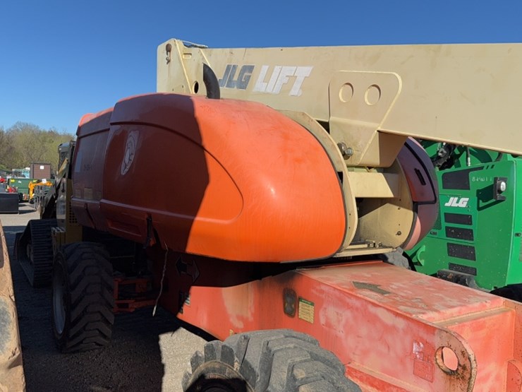 2002-jlg-800s-image-6