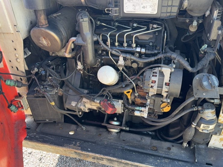 2019-bobcat-s630-image-10