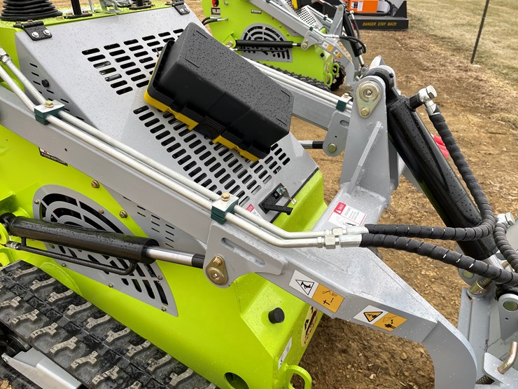 #211-•-new-ats-power-mini-skid-steer-loader-image-9