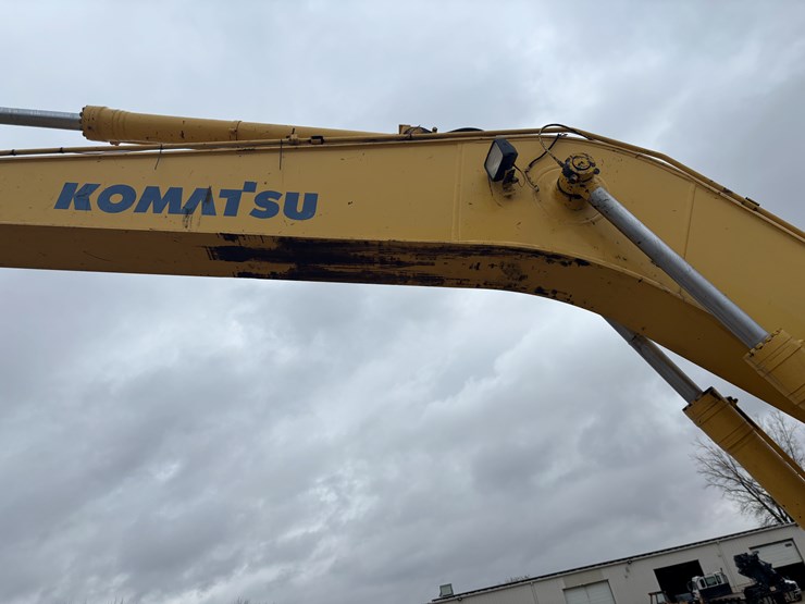 2001-komatsu-pc200-lc-image-40