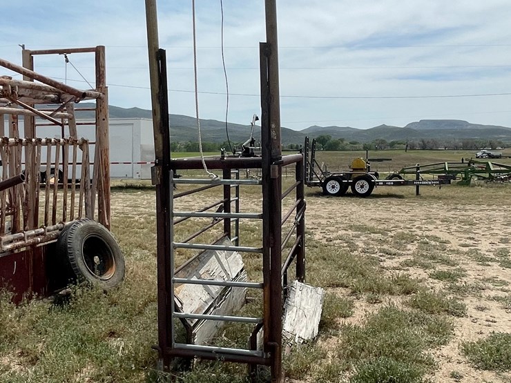 #4051-•-homemade-cattle-shoot-image-3