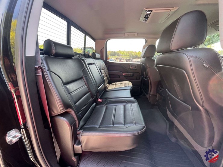 2015-gmc-3500-image-49