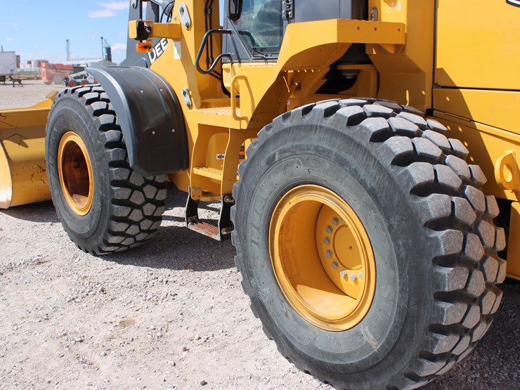 2021-deere-524p-image-56