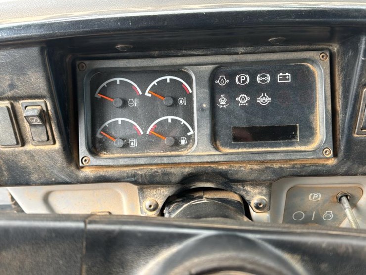 caterpillar-525b-image-46