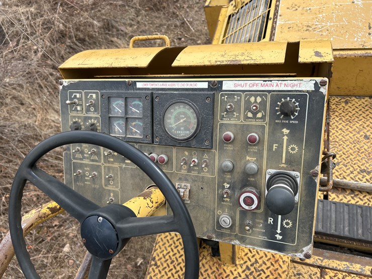 caterpillar-ap-1055b-image-28