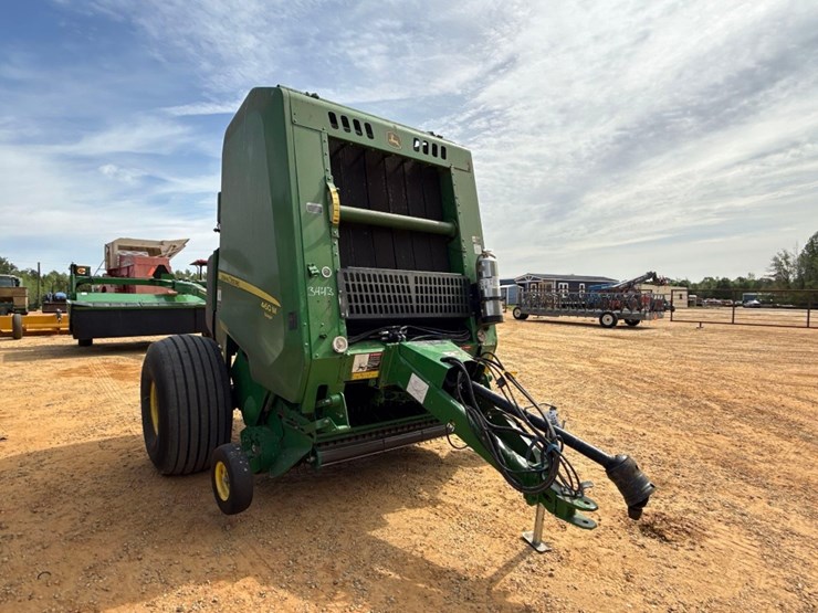 john-deere-460m-image-1