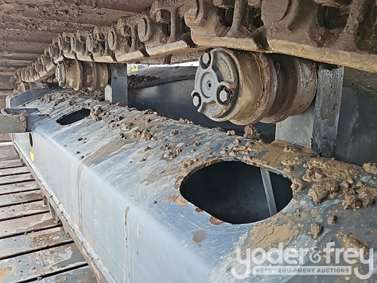 2022-doosan-dx225-lc-image-11