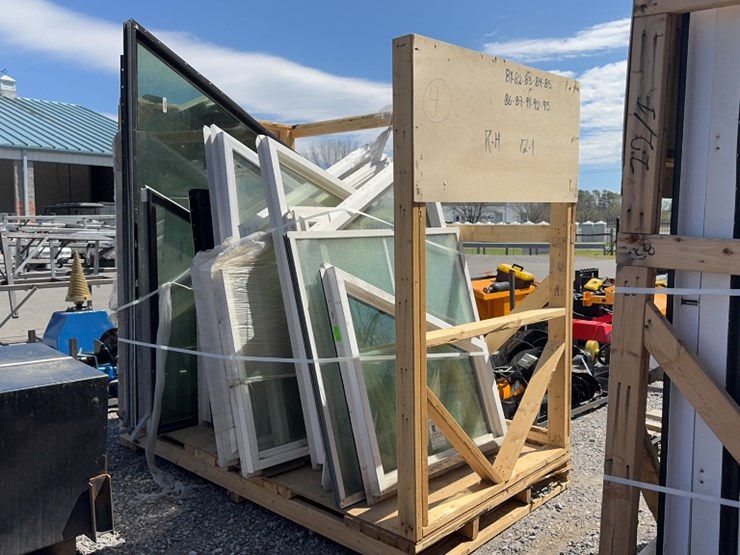 #6098-•-crate-of-various-sized-windows-image-3