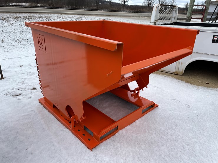 #2003-•-2-yard-self-dumping-hopper-image-3