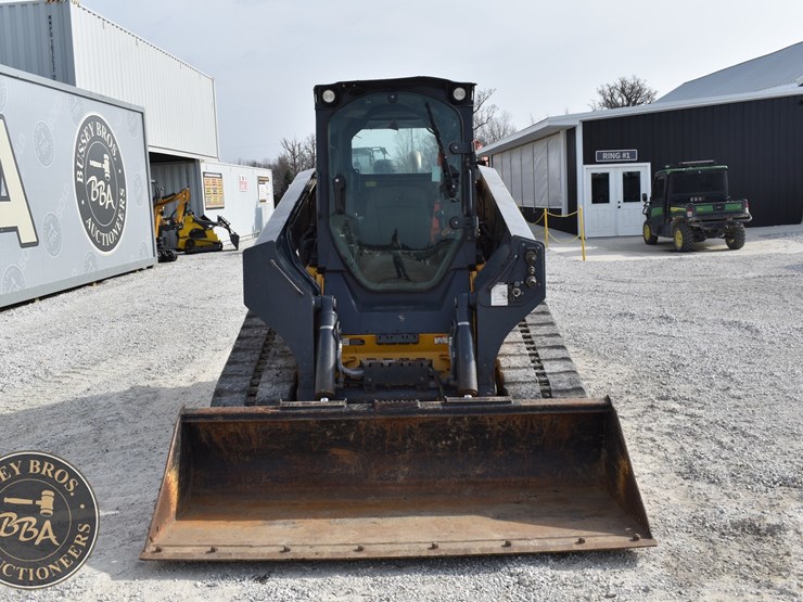 2021-deere-333g-image-10