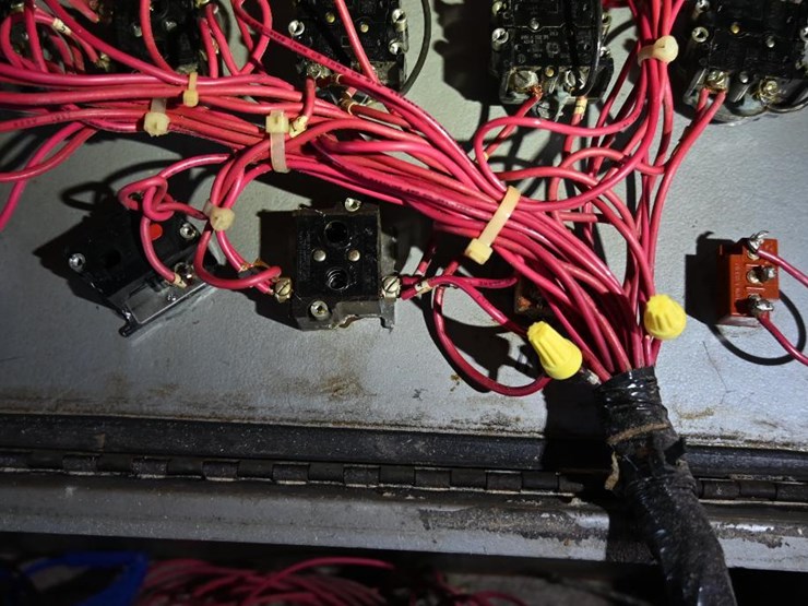 #170-•-corley-10-head-drop-saw-trimmer-image-61