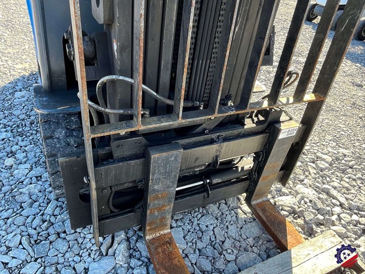 byd-ecb27c-electric-counterbalanced-forklift-image-18