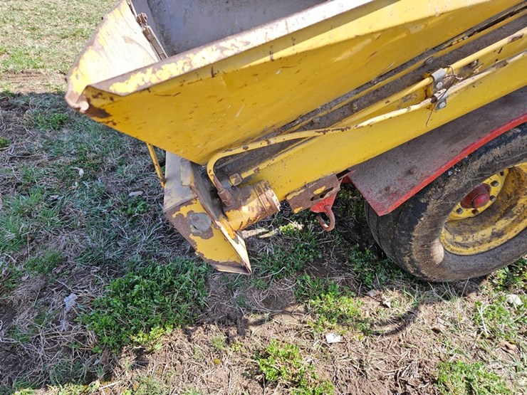 new-holland-355-image-25