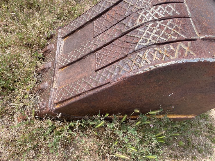 #4070-•-excavator-bucket-image-7