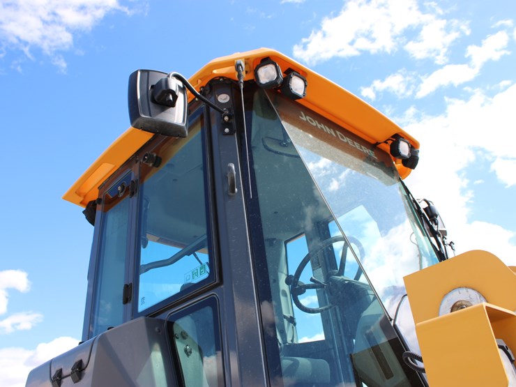 2021-deere-524p-image-82