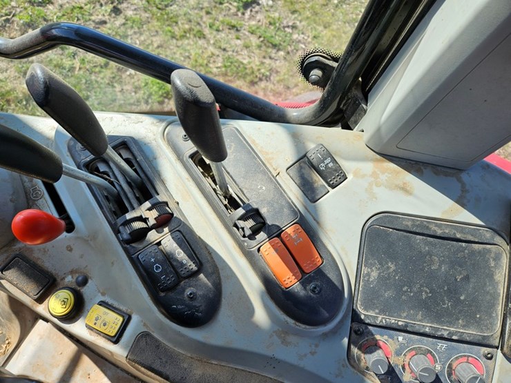 massey-ferguson-6480-image-33